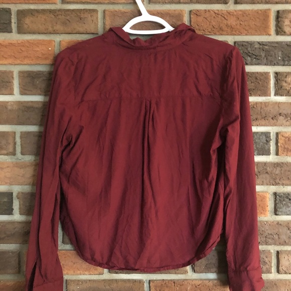 Guess Crop Blouse - Picture 3 of 4